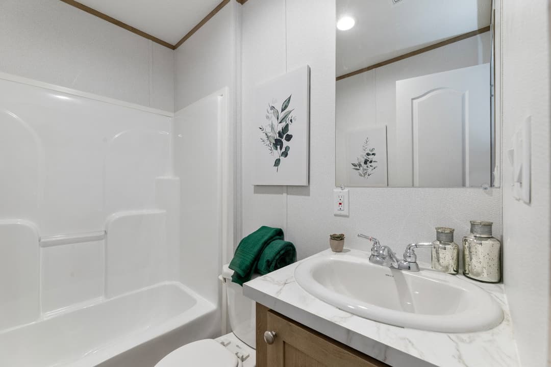 Augusta 16562a bathroom home features