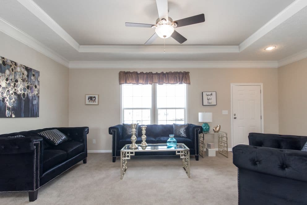 Sweet one mod interior home features