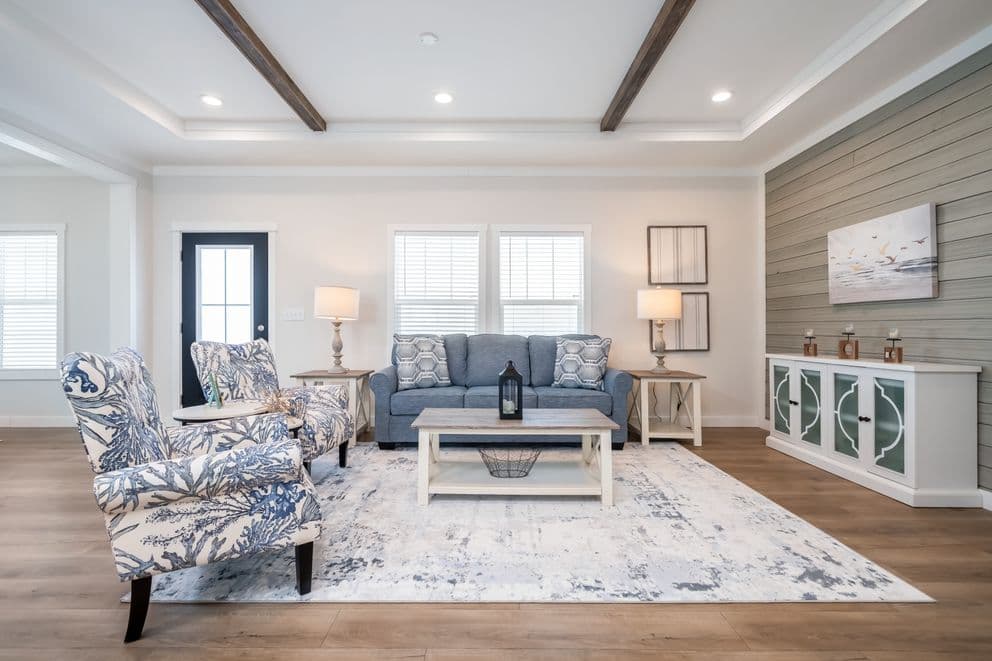 Baby belle mod interior home features