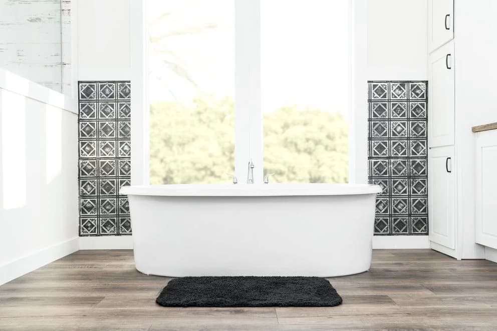 Southern belle 4br mod bathroom home features