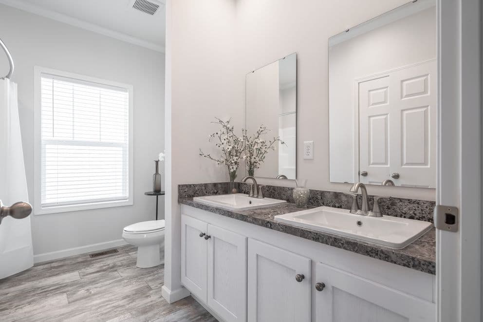 The marion hud bathroom home features
