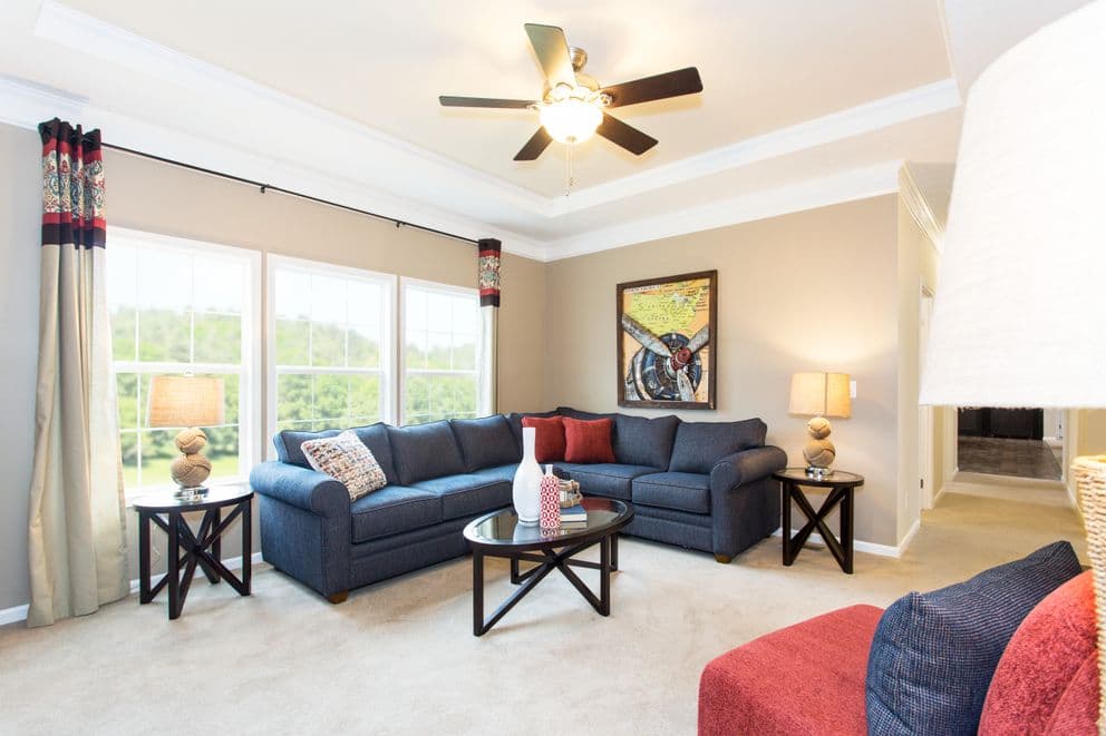 Sweet one 72 hud interior home features