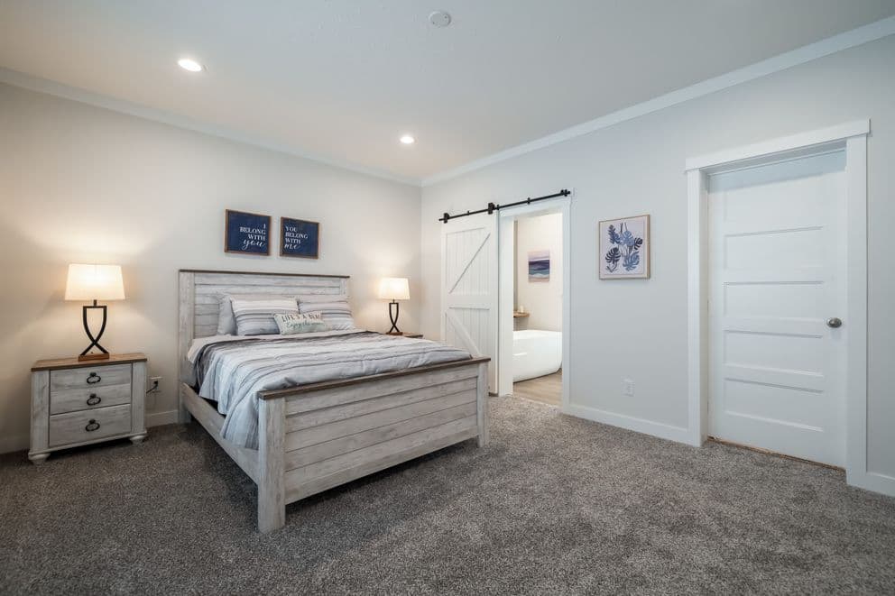 Baby belle mod bedroom home features