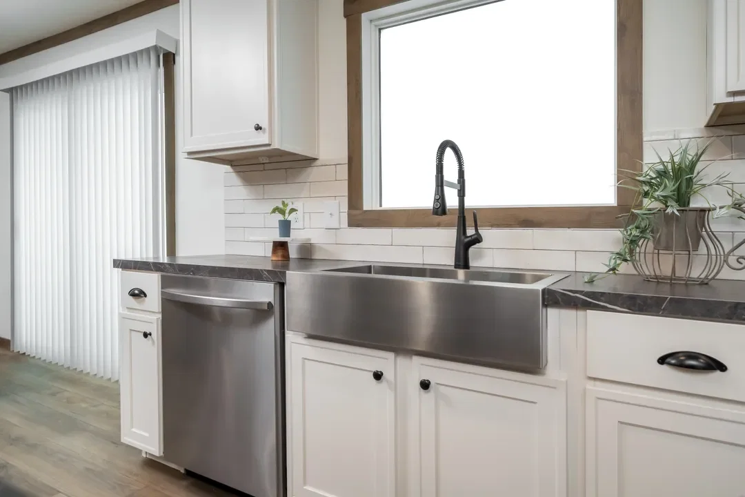 The lizzie kitchen home features