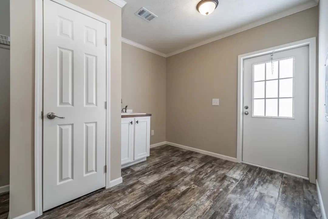The jefferson interior home features