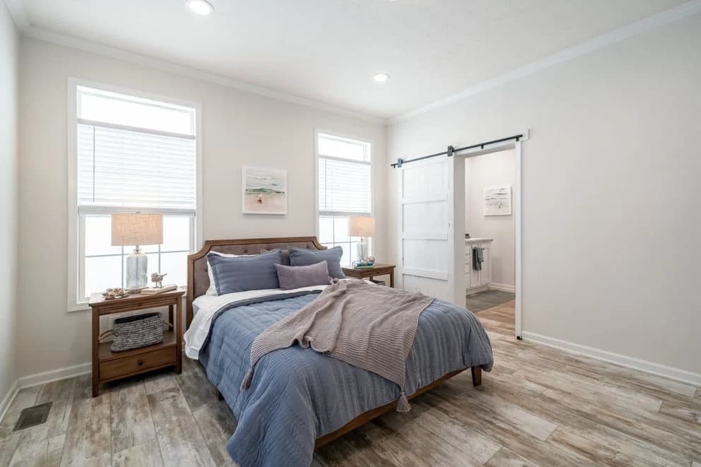 The cottage hud bedroom home features