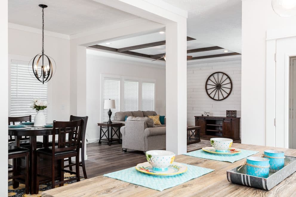 Southern comfort mod interior home features