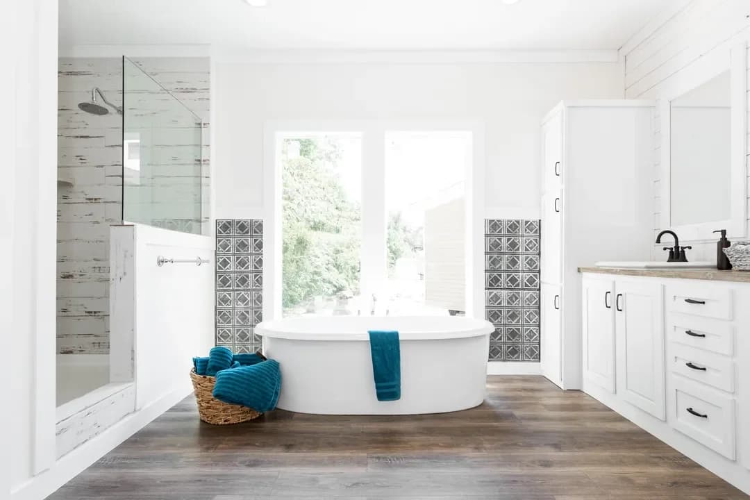 1442 carolina southern comfort bathroom home features
