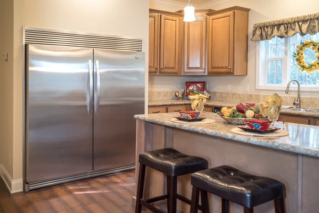 3545 jamestown kitchen home features