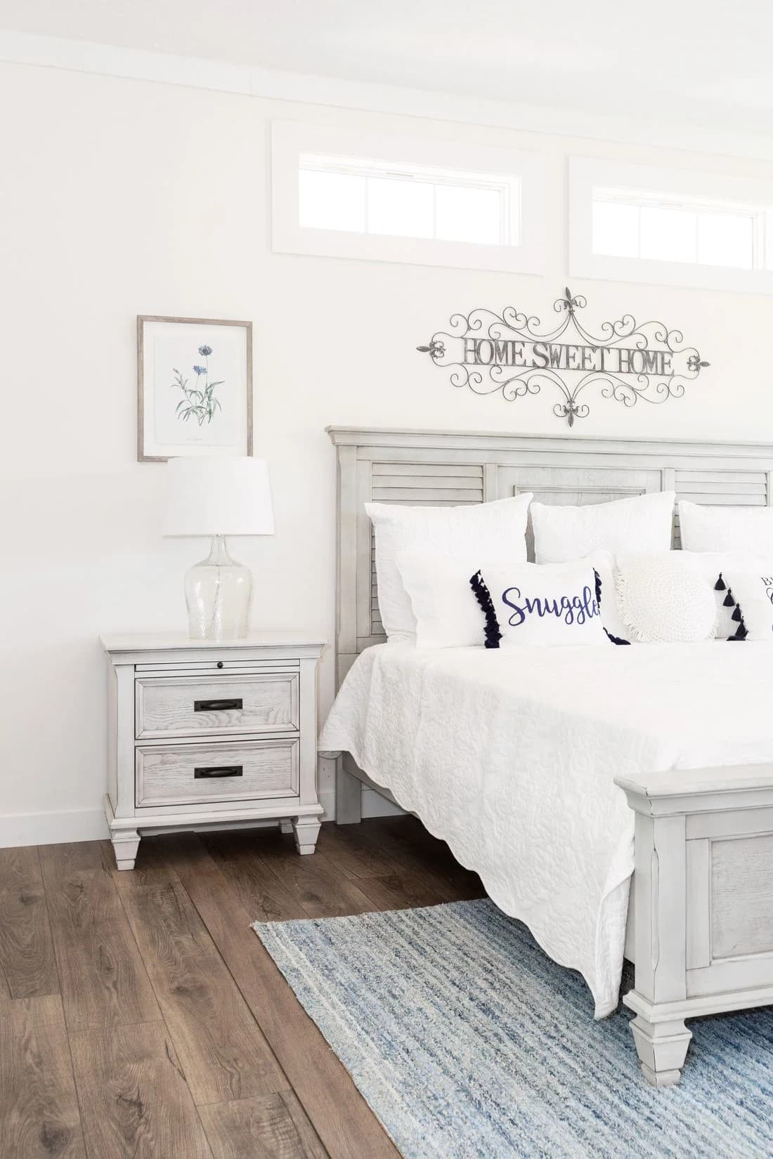 Southern belle hud bedroom home features