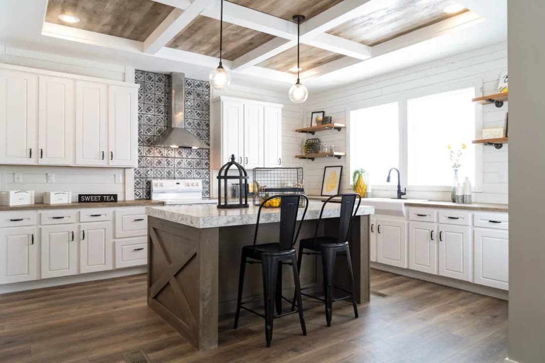 Southern belle hud kitchen home features