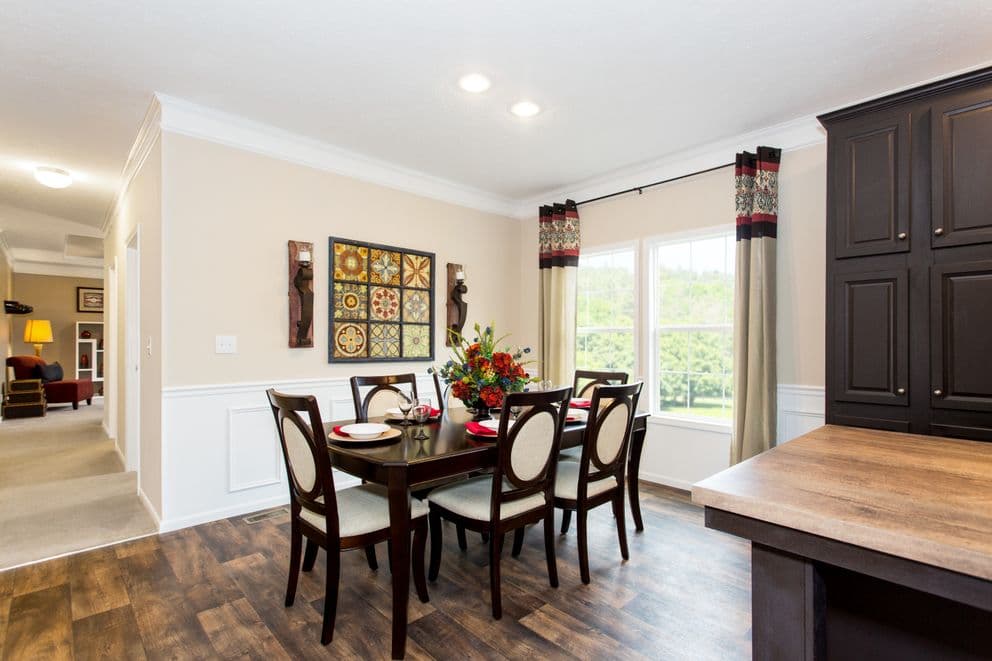 Sweet one 72 hud interior home features