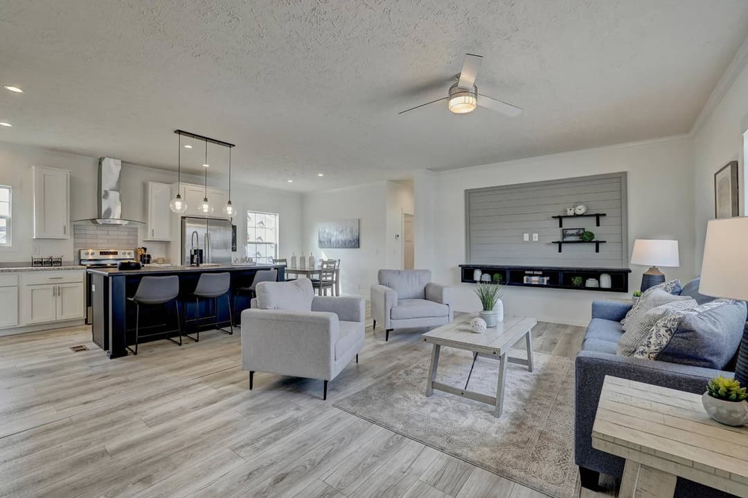 Ironclad 2856-08 interior home features