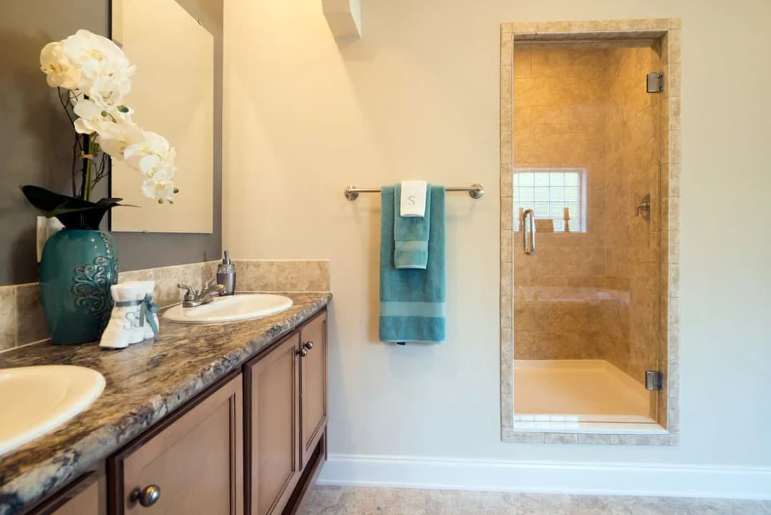 1545 jamestown bathroom home features