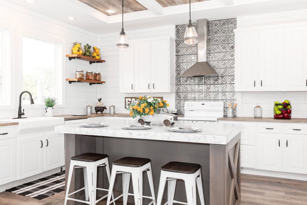 Southern belle 4br mod kitchen home features