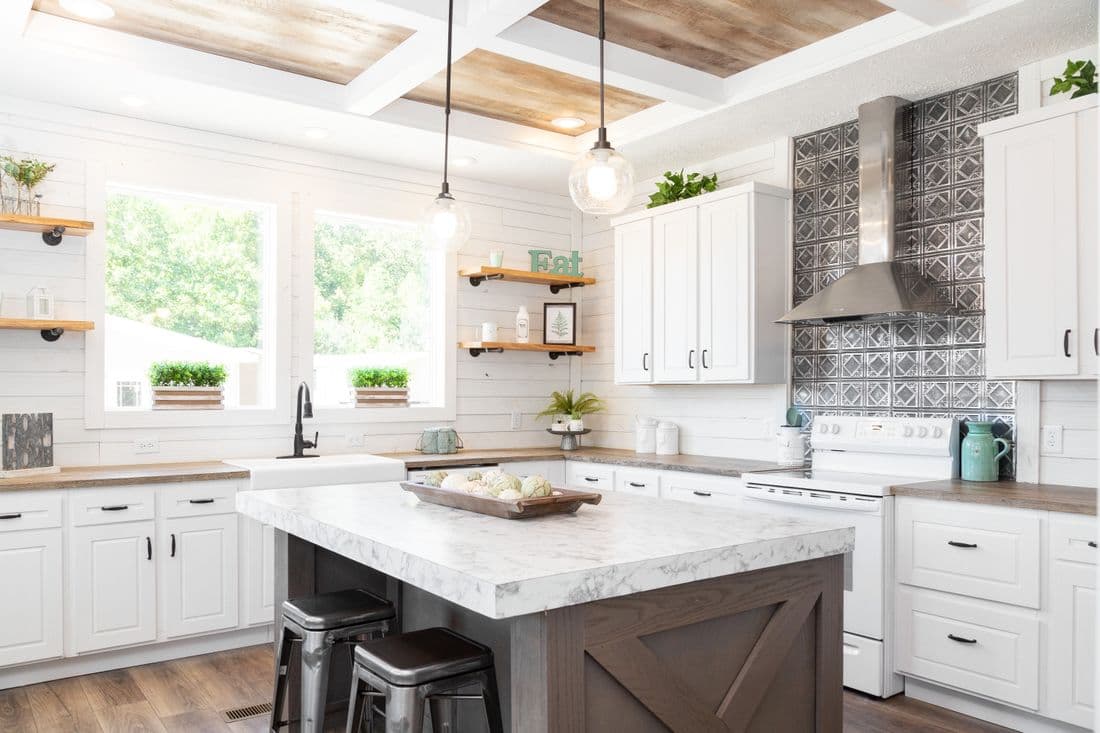 Southern belle hud kitchen home features