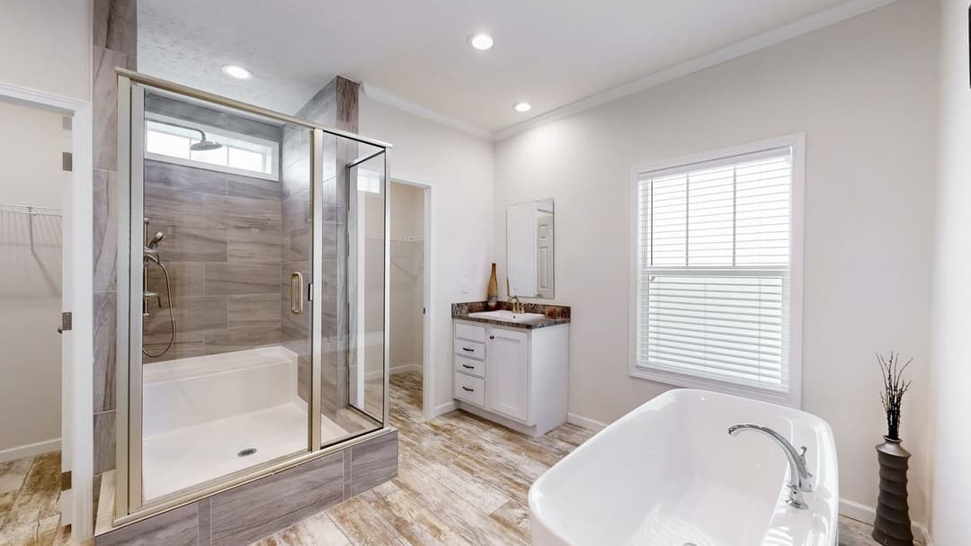 4872 enterprise 32x76 hud bathroom home features