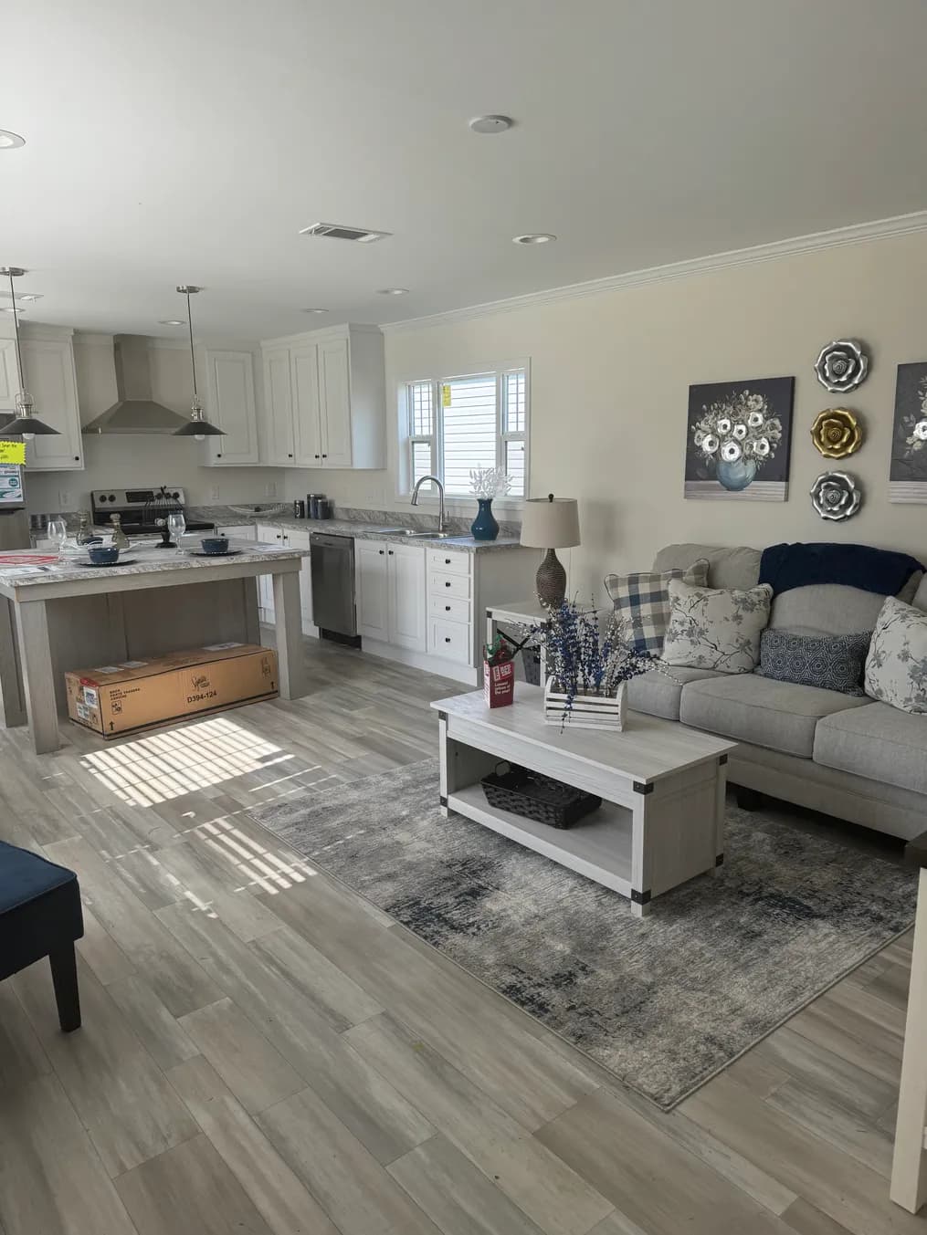Cool breeze interior home features