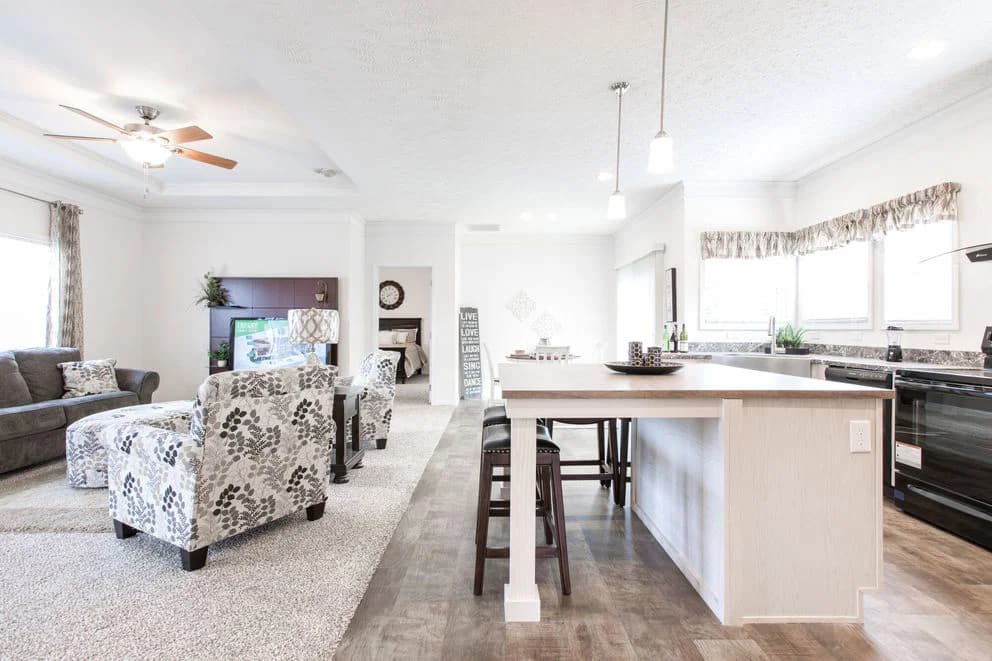 The whitecap mod interior home features