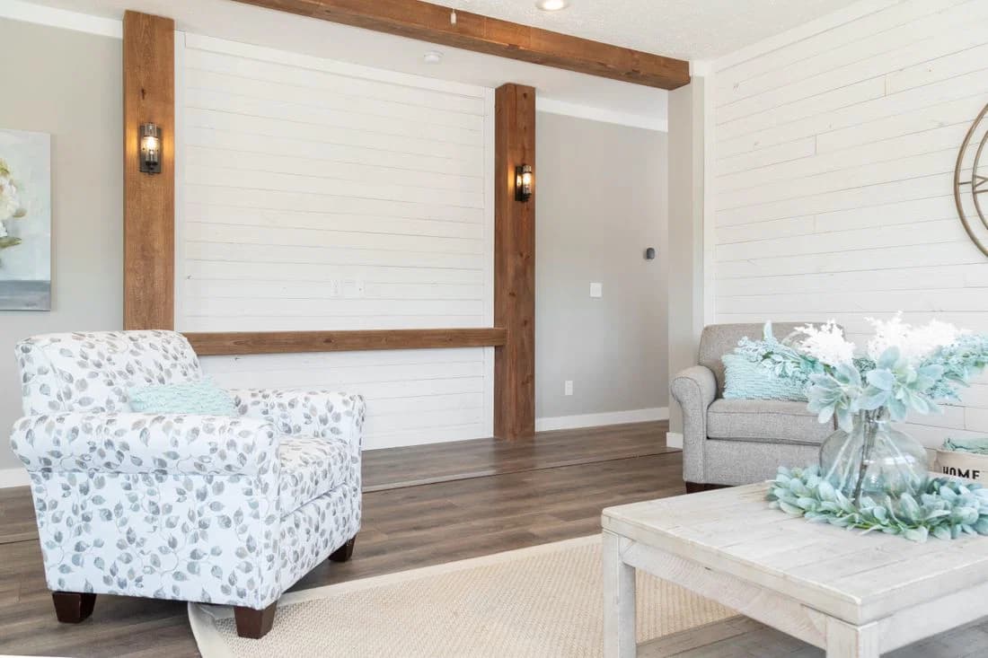 Southern belle hud interior home features