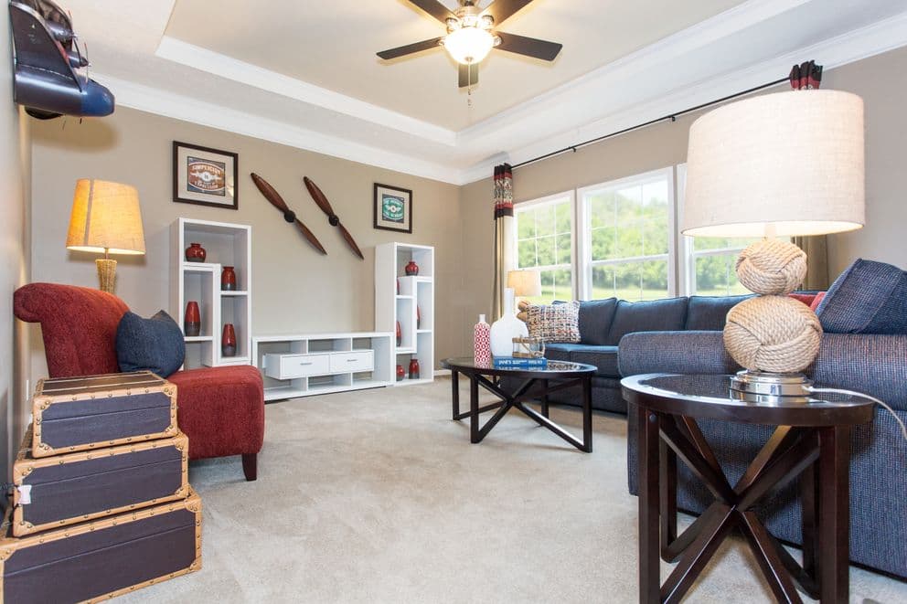 Sweet one 72 hud interior home features